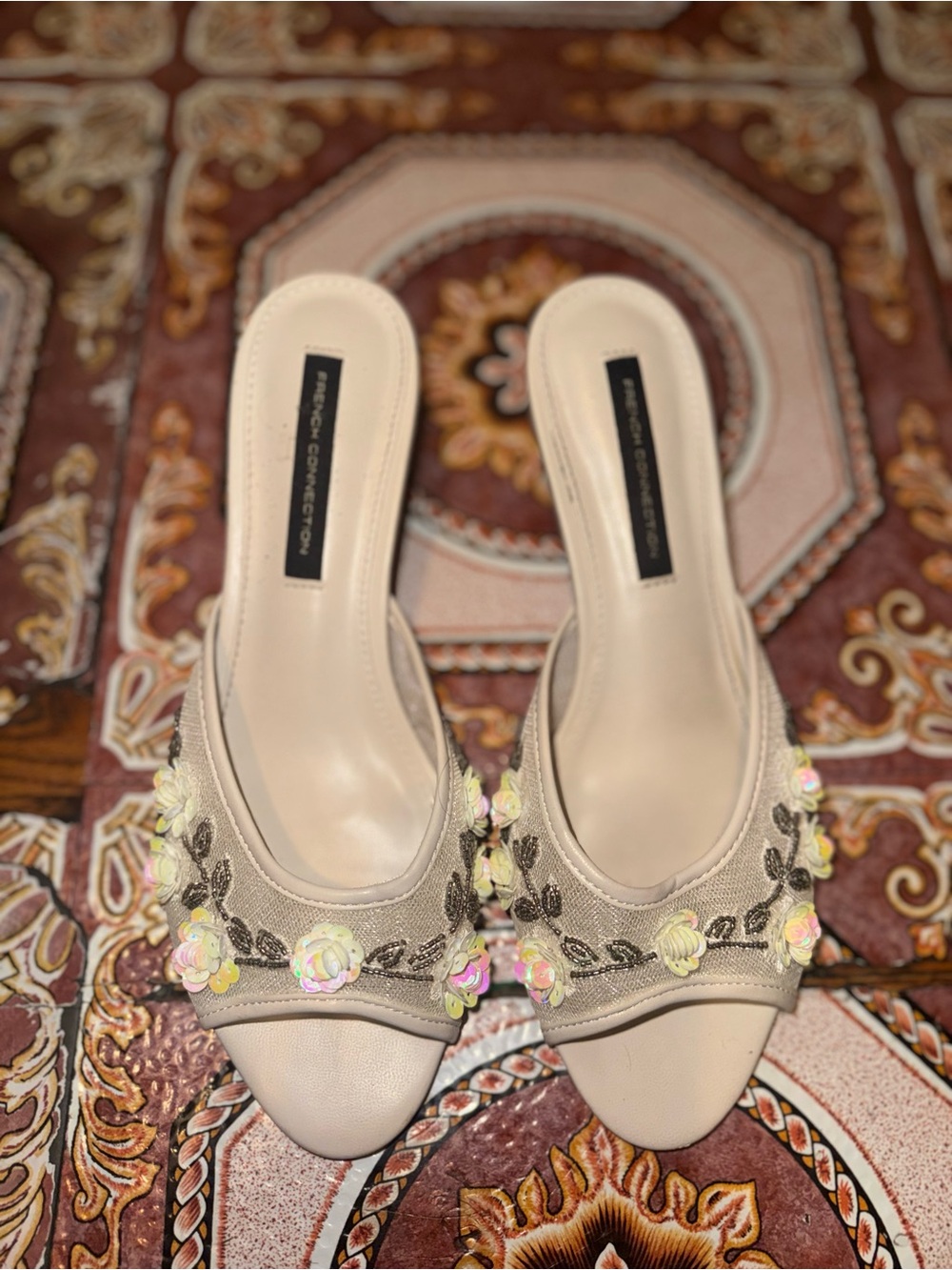 Chinese slipper inspired kitten heel